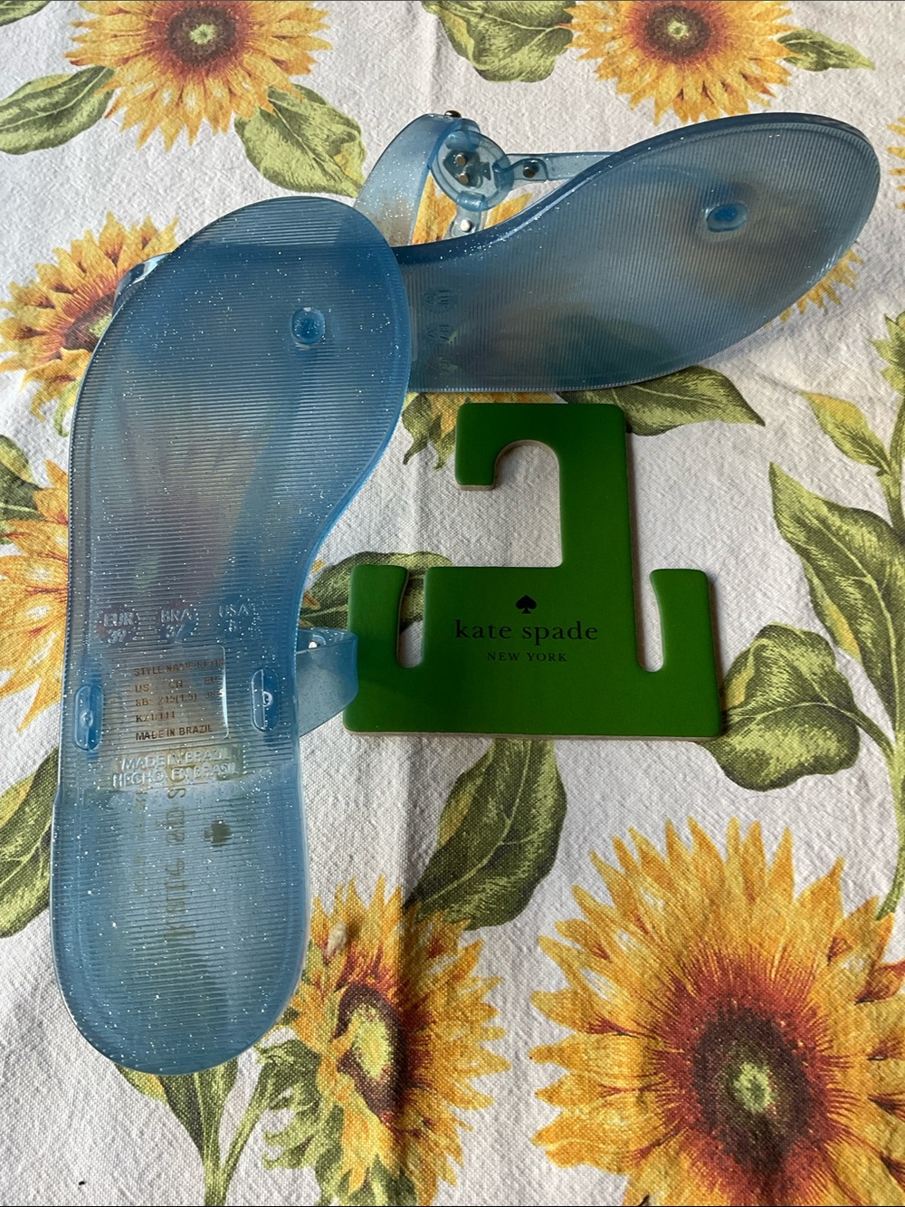 ♠️🩵♠️ KATE SPADE Kendall GLITTER Jelly T-Strap Sandal ♠️🩵♠️ NWT ♠️🩵♠️ - Picture 16 of 16